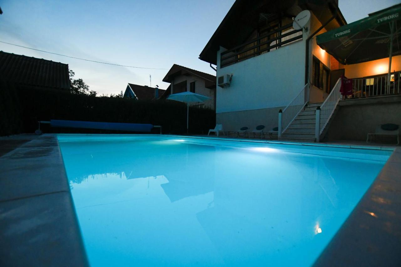 Villa Mina Kladovo, 5-Bedroom Villa With Pool For Up To 12 People 외부 사진