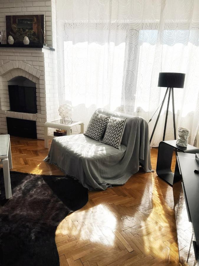 Villa Mina Kladovo, 5-Bedroom Villa With Pool For Up To 12 People 외부 사진