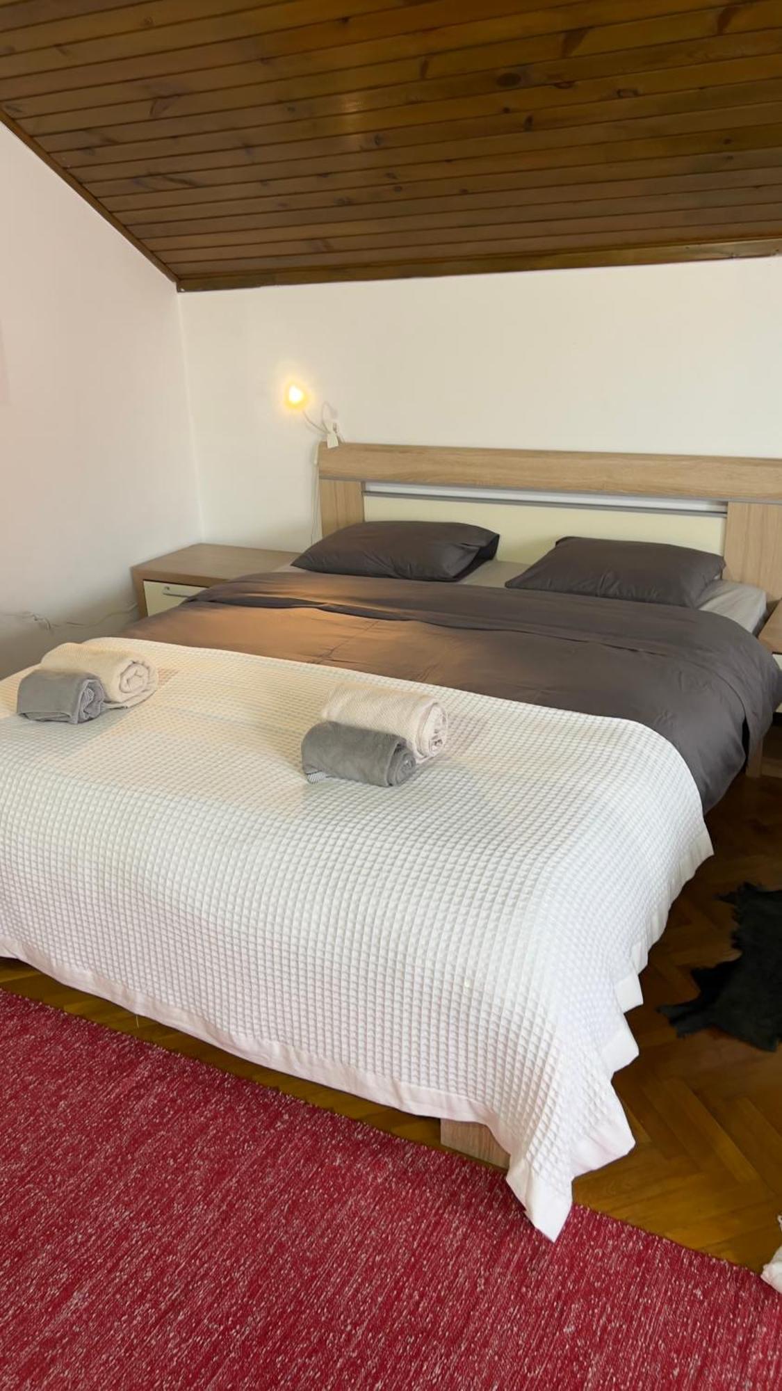 Villa Mina Kladovo, 5-Bedroom Villa With Pool For Up To 12 People 외부 사진