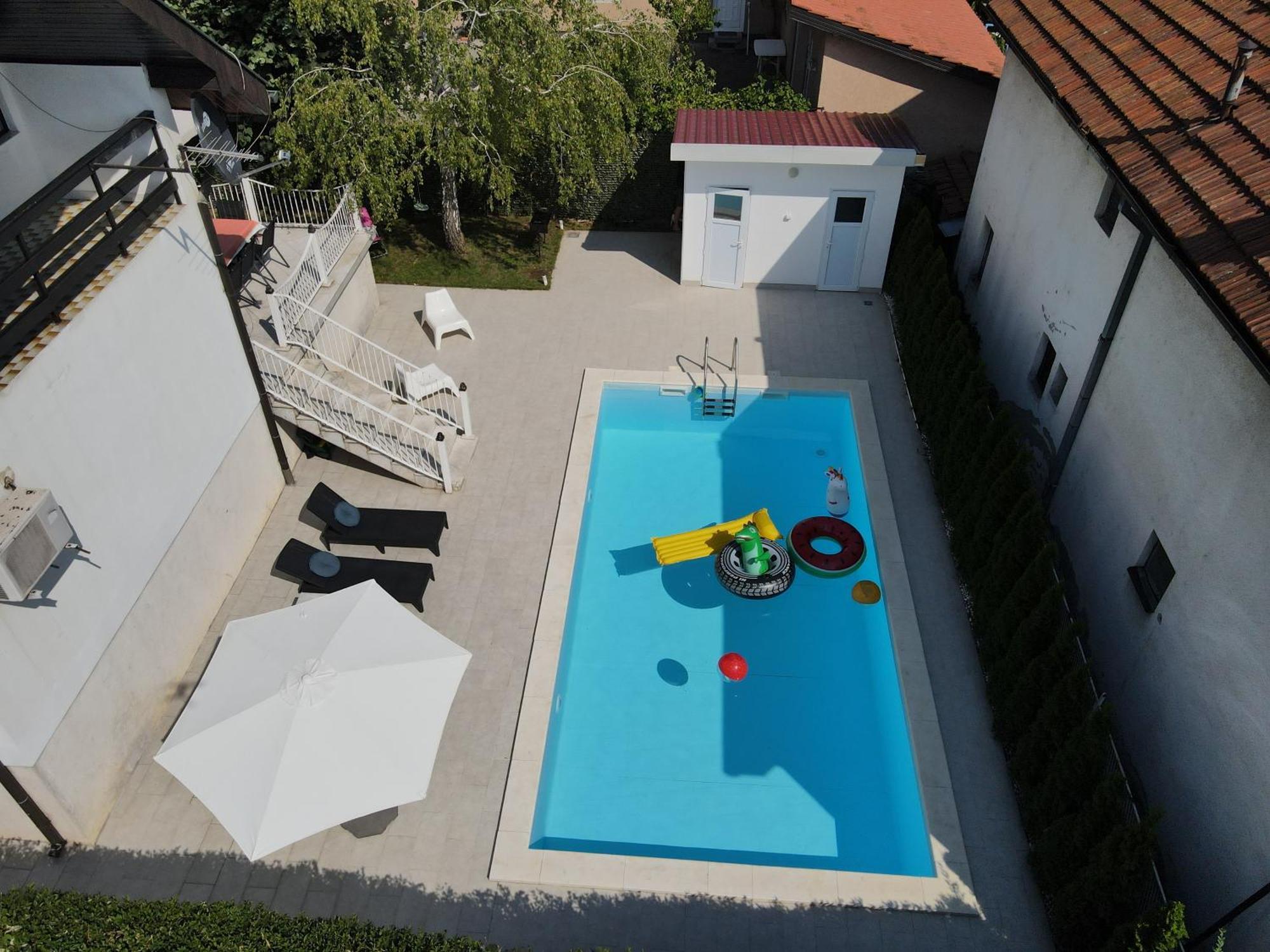 Villa Mina Kladovo, 5-Bedroom Villa With Pool For Up To 12 People 외부 사진