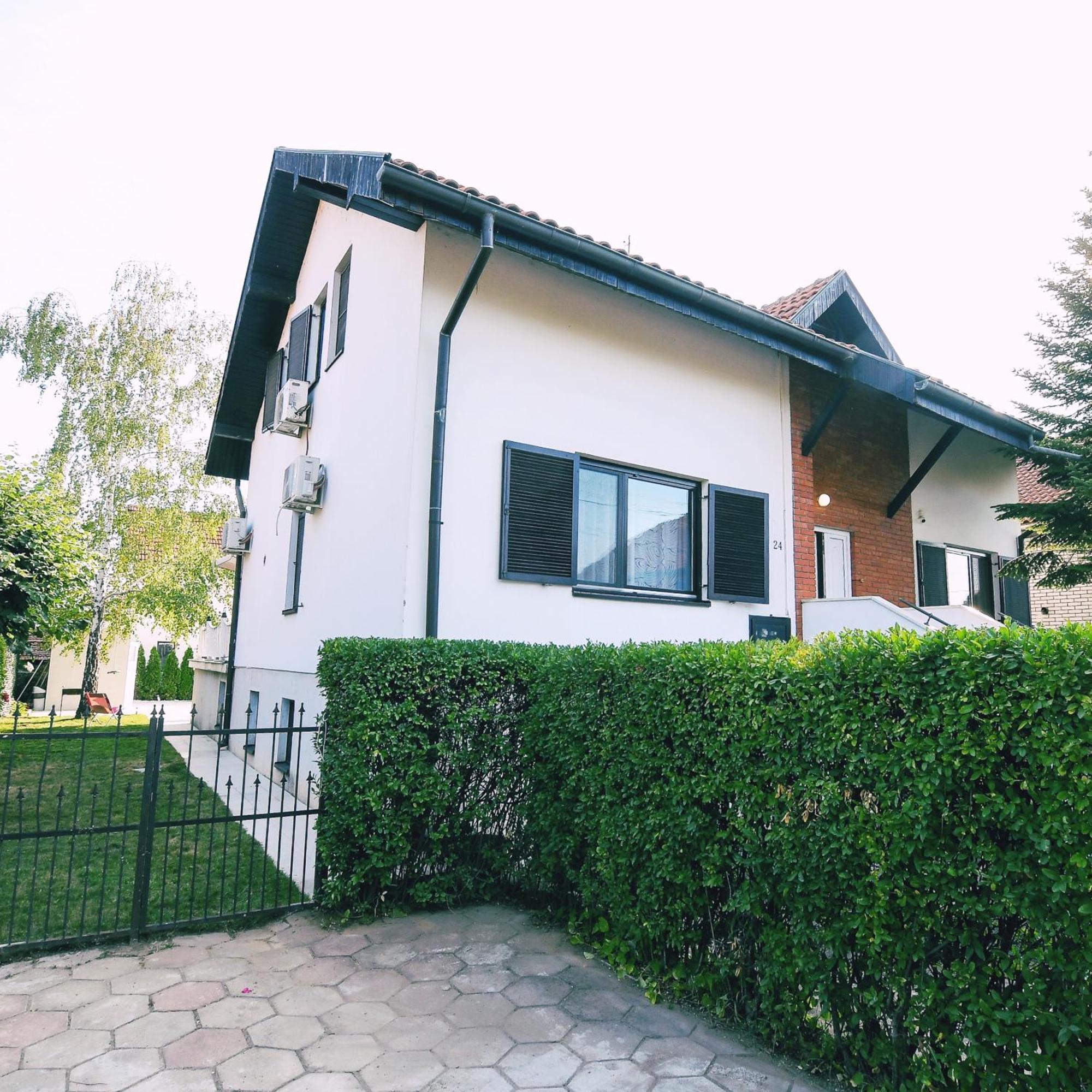 Villa Mina Kladovo, 5-Bedroom Villa With Pool For Up To 12 People 외부 사진